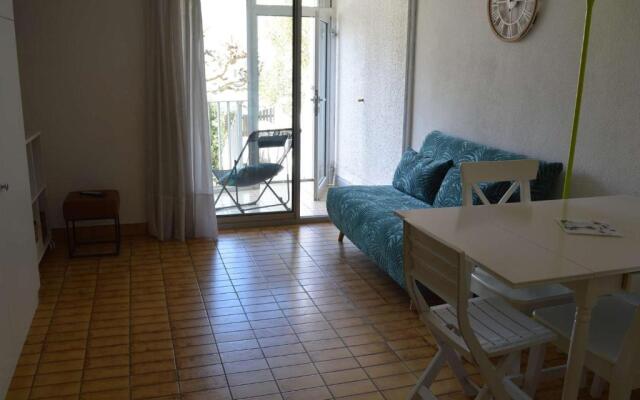 Appartement Le Grau-du-Roi, 1 pièce, 4 personnes - FR-1-250-159