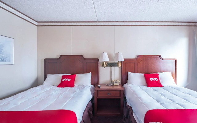 OYO Hotel Windmill Branson