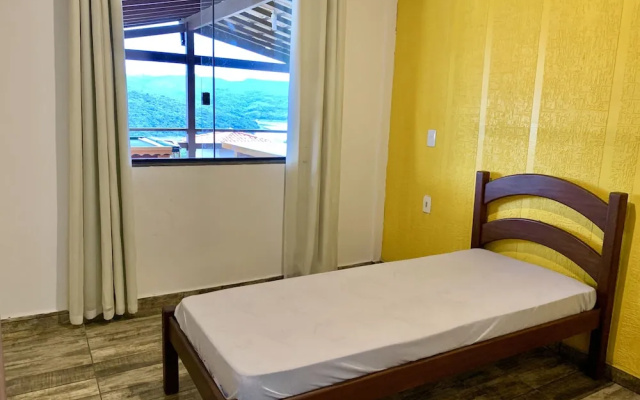 Vista do Lago - Casa para 16 pessoas com 4 quartos