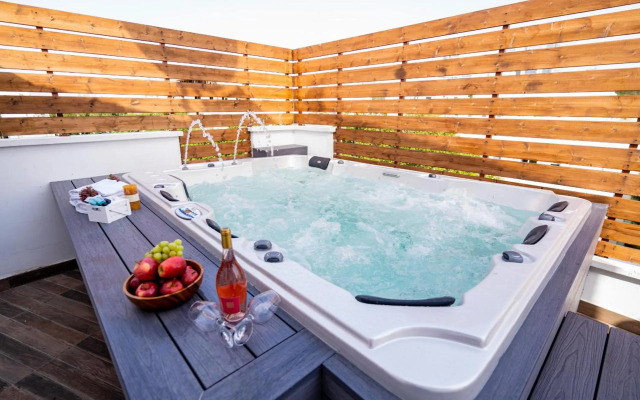 New Duplex 3 Bedroom with Jacuzzi