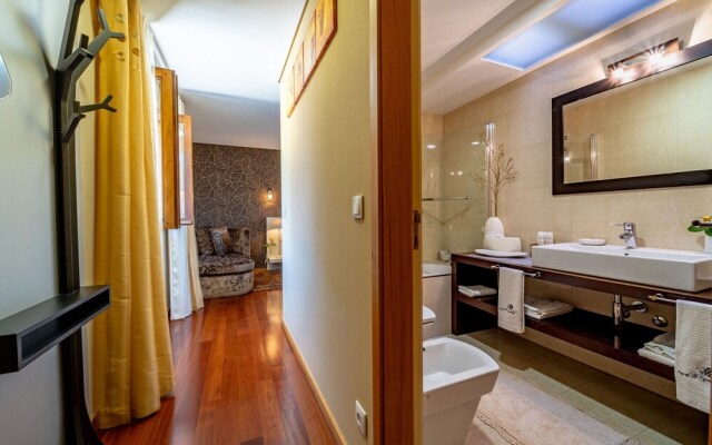 Villa com Piscina Braga by Izibookings