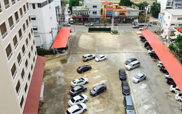 P.A. Thani Hotel