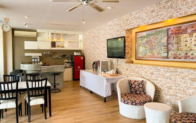 Inspire House Hotel