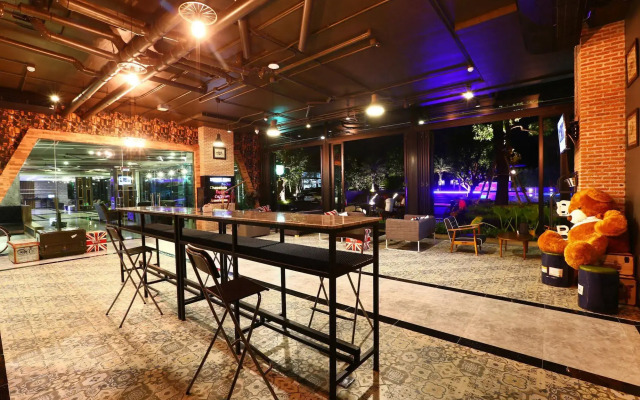 TR Rock Hill Hotel