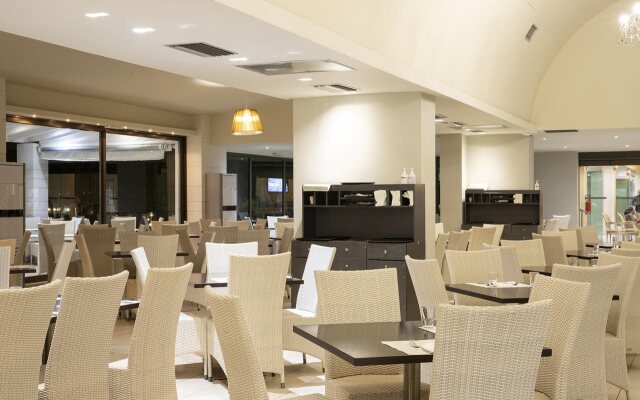 Olympian Bay Grand Resort