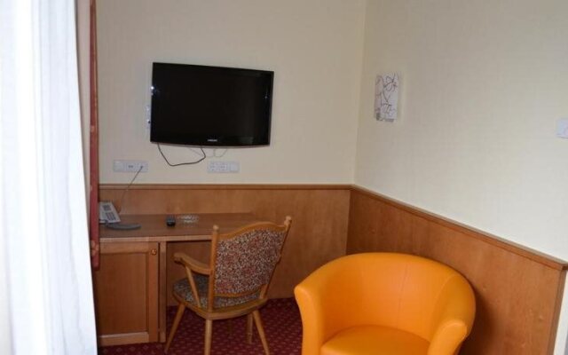 Hotel-Pension Strolz