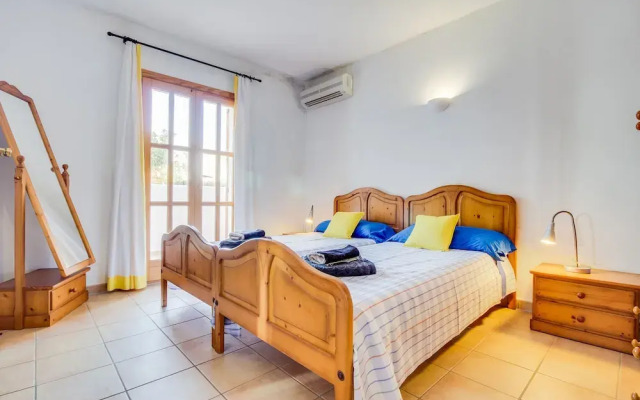 Charming villa with private pool and wifi