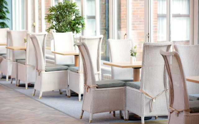 The Hog's Back Hotel & Spa Farnham