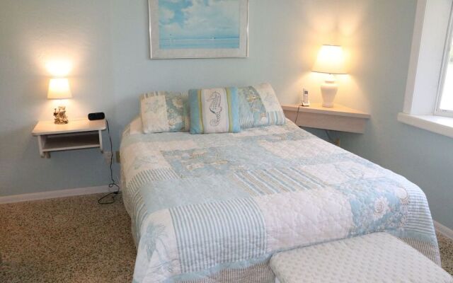 Jamaica Royale 005 - 2 Br Condo