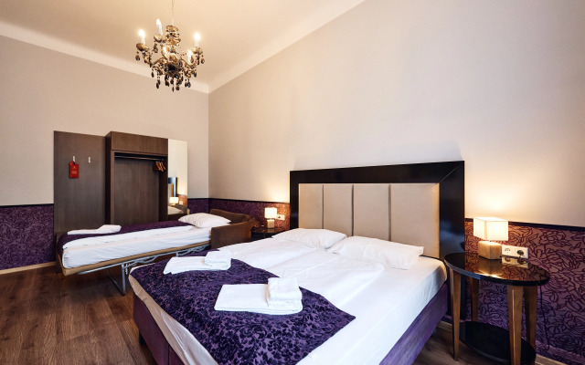 Hotel Pension Baron am Schottentor