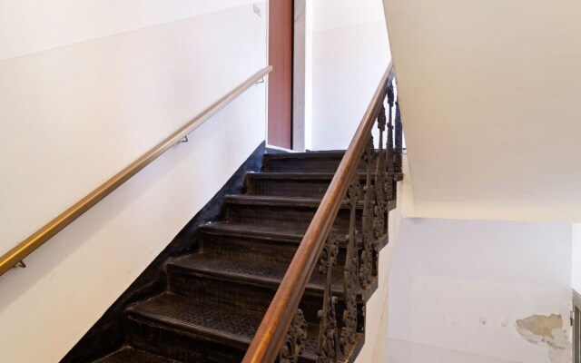 Spacious Apartment in Rapallo with Balcony