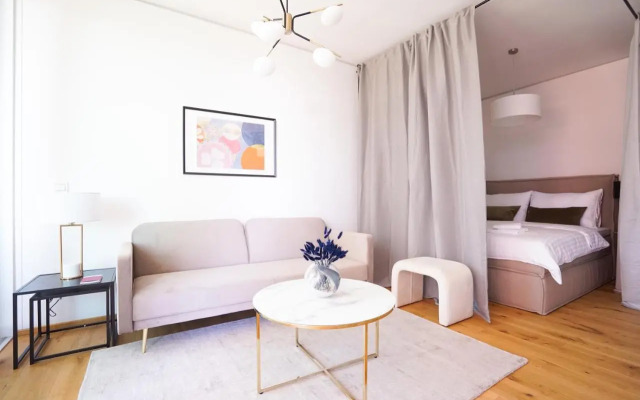 Boutique Studio with Terrace and Pool