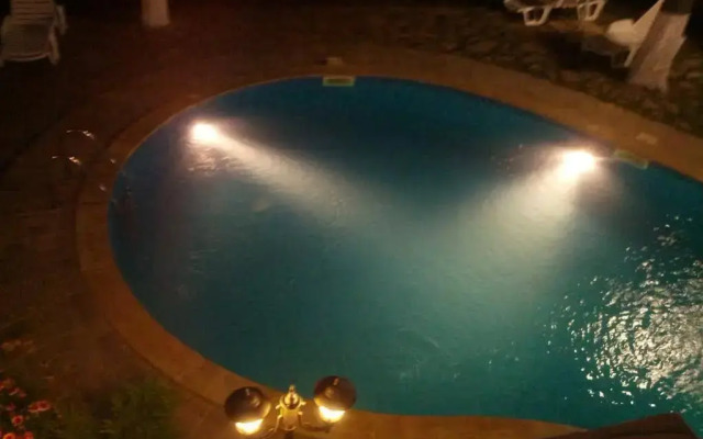 Perla Family Hotel