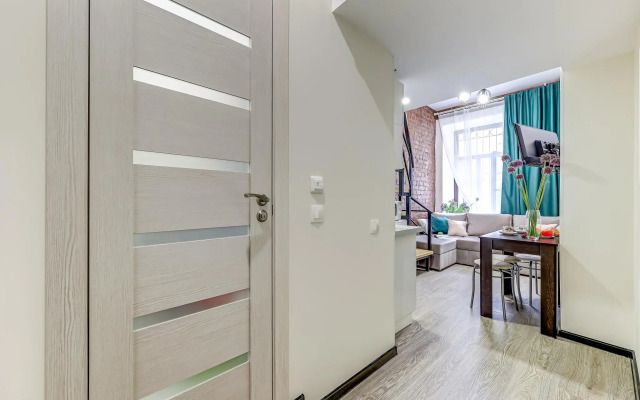 Location apartments (Локейшен апартментс) на улице Чайковского