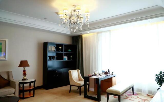 Wyndham Xinyang Downtown