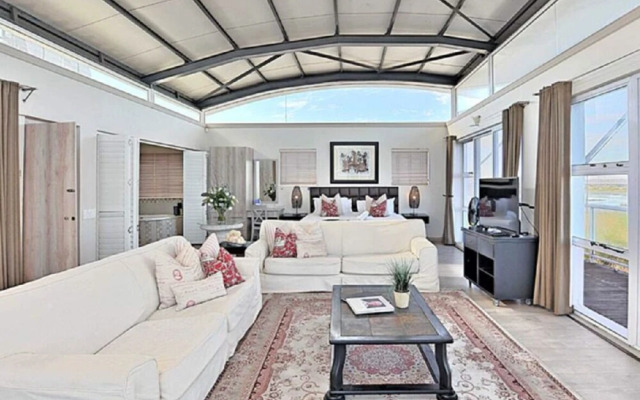 7th Wonder Guesthouse