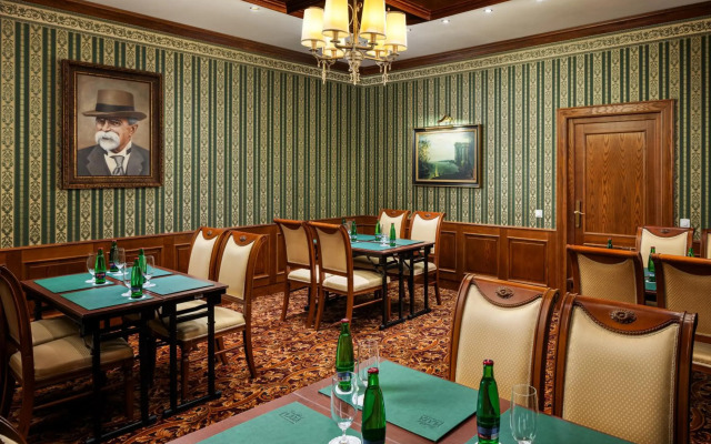 CARLSBAD PLAZA Medical Spa & Wellness hotel