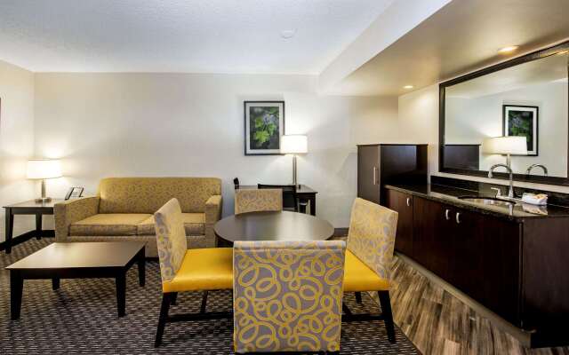 La Quinta Inn & Suites by Wyndham Fort Lauderdale Tamarac