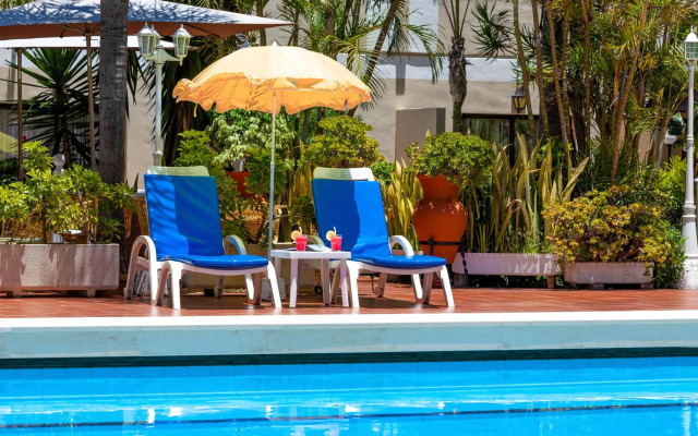 Hotel Don Manolito