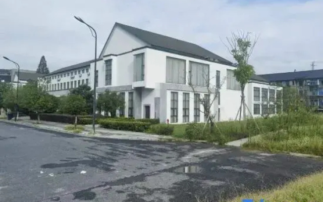 Yiyezhou • Riverside Art Boutique Hotel