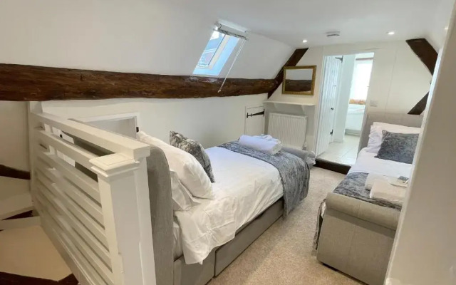 Humbug Cottage