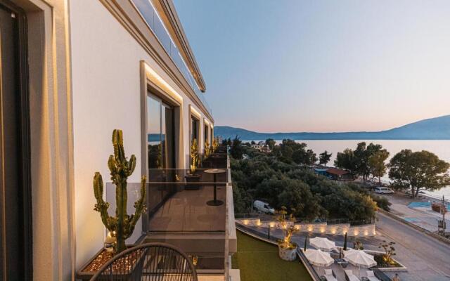 Mazarine Hotel