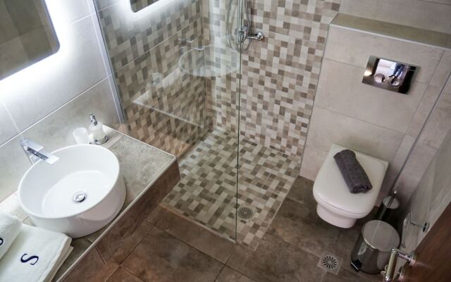 Sinodinos Deluxe Apartments