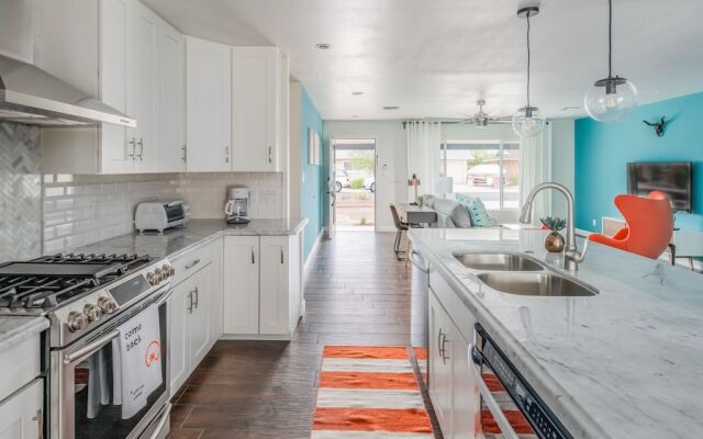 4BR Home in Scottsdale by WanderJaunt