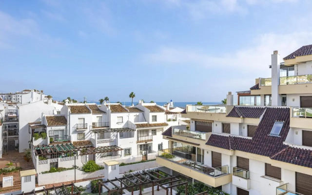 2218-Duplex first line beach with sea view