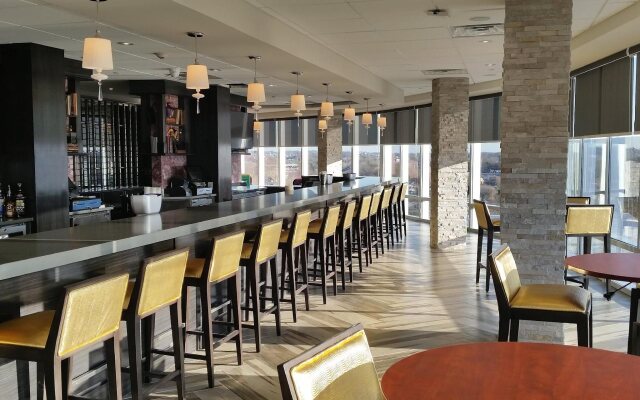 Crowne Plaza Saddle Brook by IHG