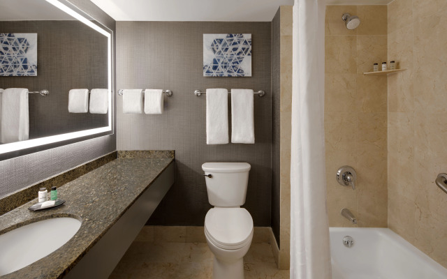 Sheraton Philadelphia Downtown