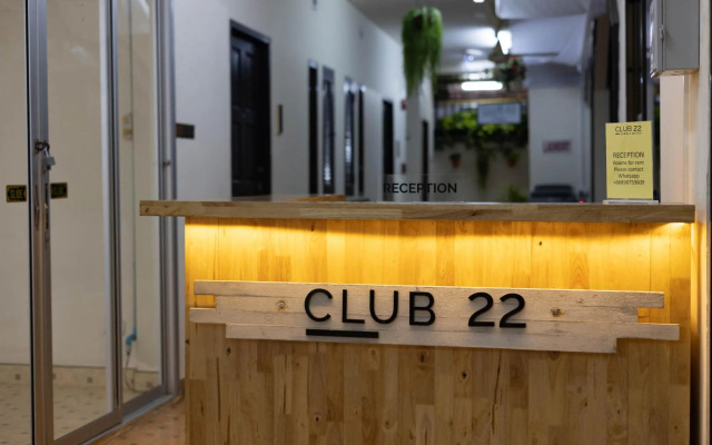 Club 22 Kamala Suites