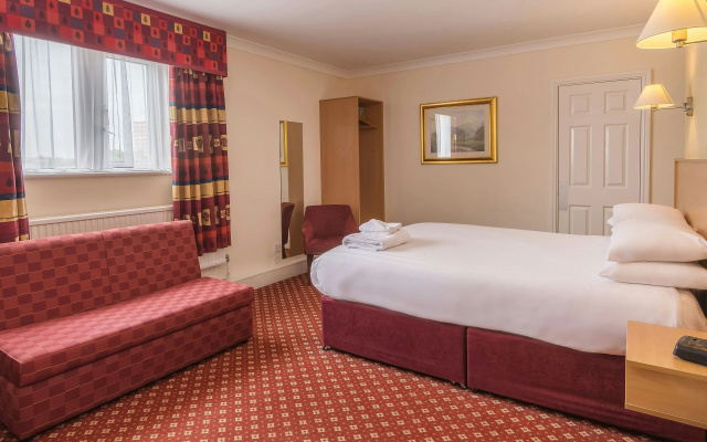 Crewe Arms Hotel