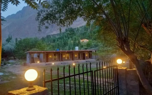 Moon Resort Kachura