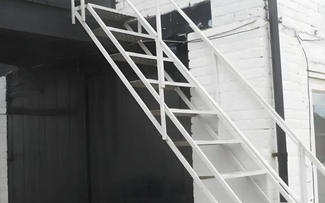 Swan Inn, Heathrow Airport