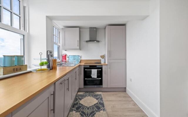 SkyView Eastbourne 24