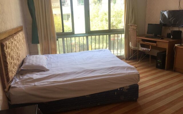 Sihong Futai Business Inn