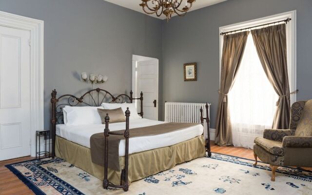 Ragland Mansion Bed & Breakfast