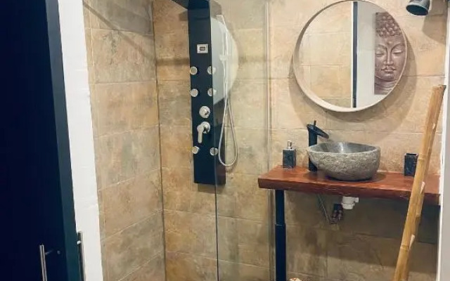 STUDIO VILLA MONTECITO - Spa