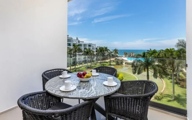 Condo Aria Ocean 501 by Kivoya