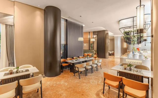 Ramada Plaza By Wyndham Wuhan Dongxi Lake