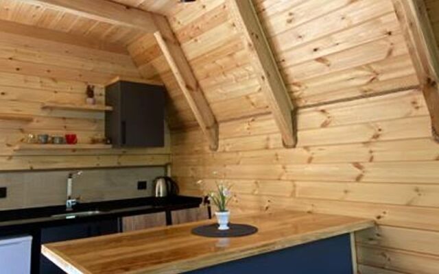 Valent Suit Bungalov