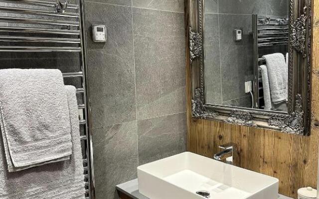 Chalet de l'Ours : 4 étoiles-spa-proche des pistes