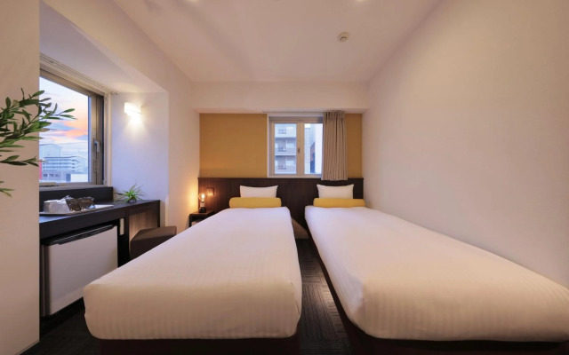 Nipponbashi Crystal Hotel