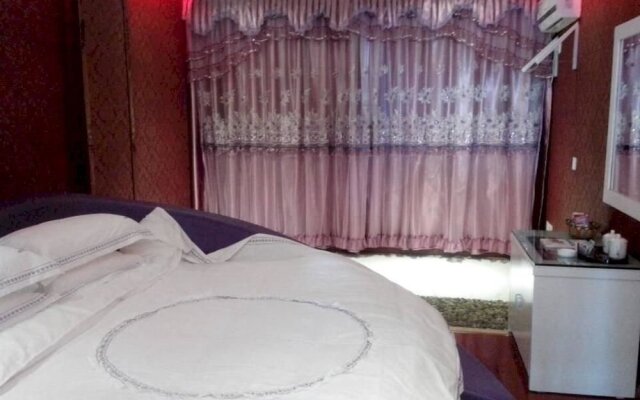 Jingjiang Shuiyue Qinghua Hotel