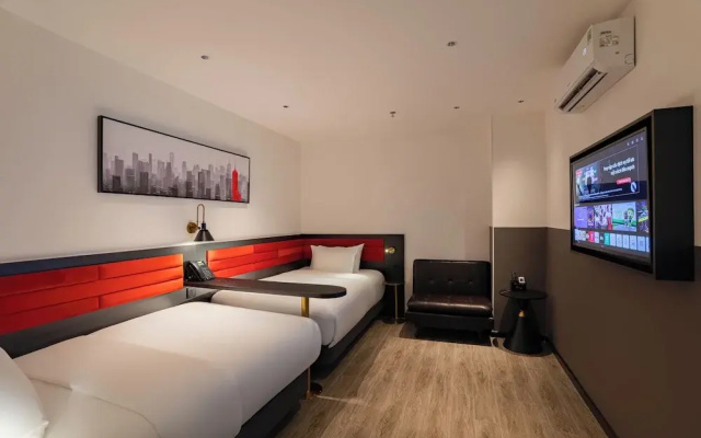 The Signature Hotel Saigon