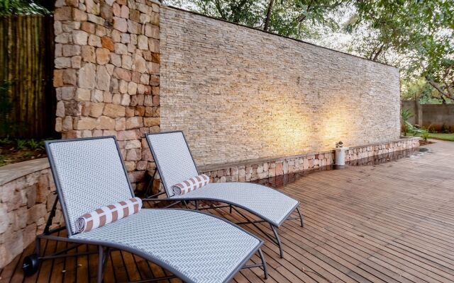 Nkosi Guest Lodge