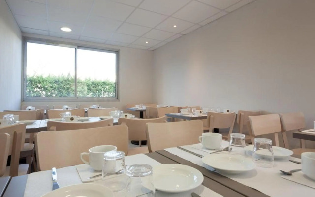 B&B HOTEL Nîmes Ville Active