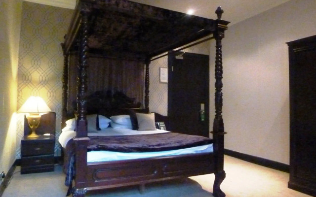 The Popinjay Hotel and Spa
