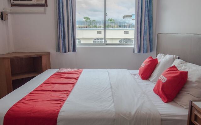 OYO 89577 Kristal Hotel